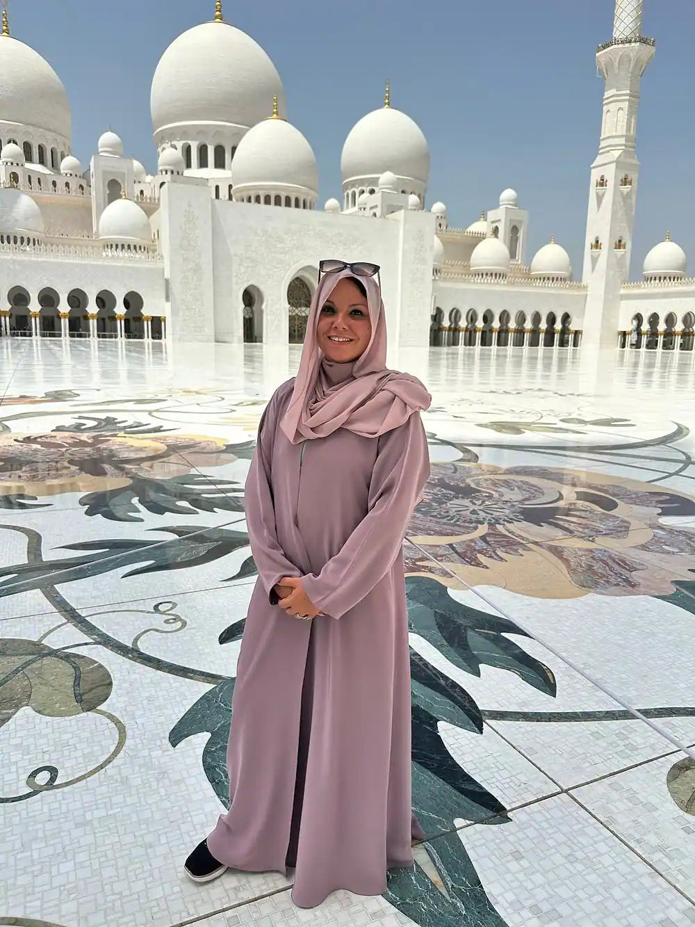 From Dubai: Privat bytur i Abu Dhabi til Den store moskeen og Heritage Village-tur