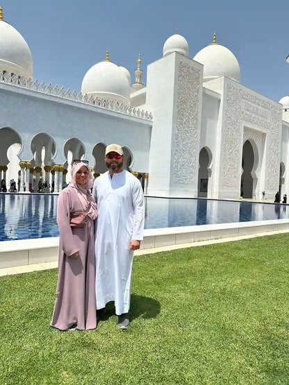 From Dubai: Privat bytur i Abu Dhabi til Den store moskeen og Heritage Village-tur