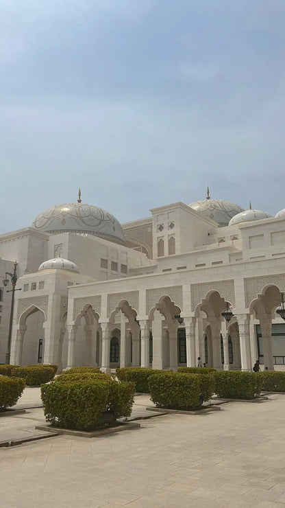 From Dubai: Privat bytur i Abu Dhabi til Den store moskeen og Heritage Village-tur