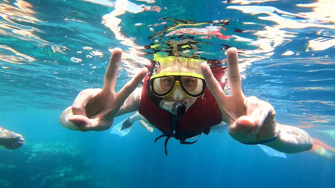 From El Gouna: Luxe Cruise naar Orange Bay in Hurghada met Lunch