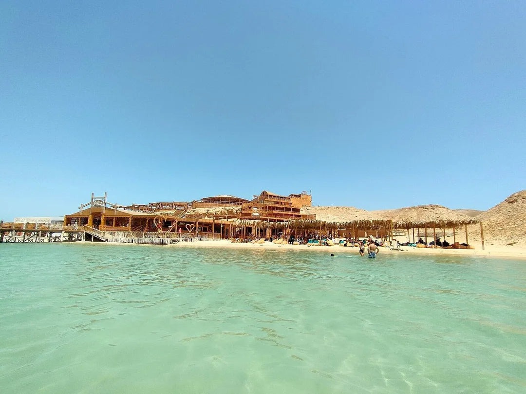From El Gouna: Luxe Cruise naar Orange Bay in Hurghada met Lunch
