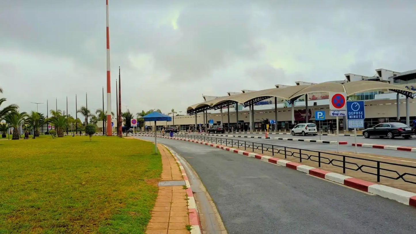 From Fès : transfert privé vers ou depuis l’aéroport de Casablanca