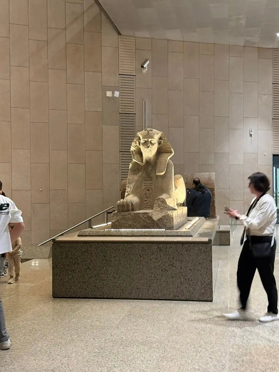 From 赫尔格达出发：开罗金字塔、狮身人面像和大埃及博物馆一日游