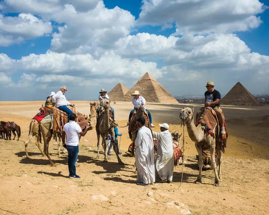 من الغردقة: رحلة يومية إلى القاهرة لزيارة الأهرامات وأبو الهول والمتحف المصري الكبير