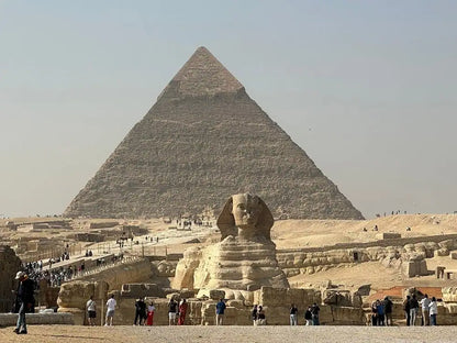 From フルガダ：バンで行くカイロ終日アドベンチャー