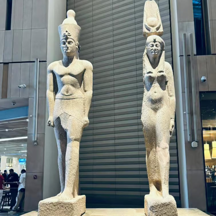 From Hurghada: Full-Day Cairo Guided Tour by Bus to Pyramids of Giza