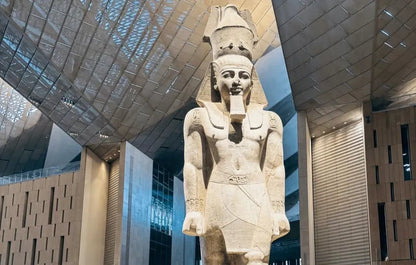From Hurghada: Full-Day Cairo Guided Tour by Bus to Pyramids of Giza