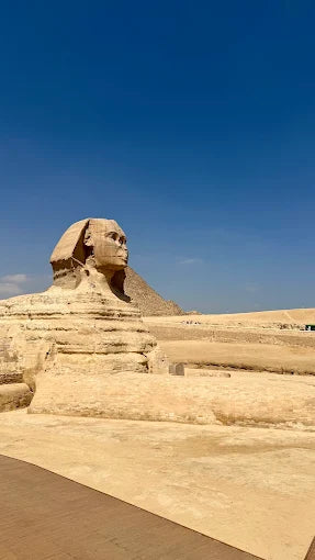 From Hurgada: tour guiado de día completo a El Cairo en vuelo