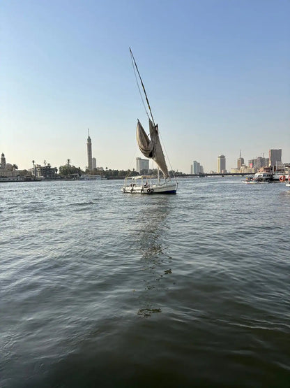 From Hurgada: tour guiado de día completo a El Cairo en vuelo