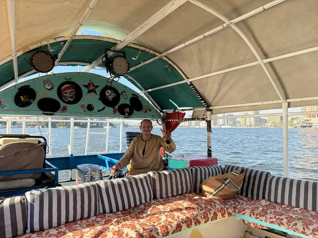 From Hurgada: tour guiado de día completo a El Cairo en vuelo