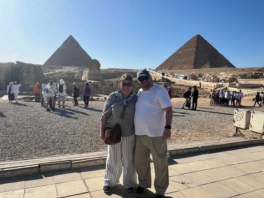 From Hurghada: Full-Day Cairo Guided Tour by Van to Pyramids of Giza
