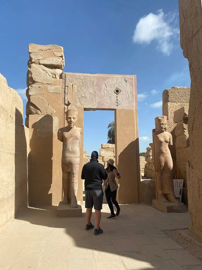 Dari Hurghada: Tur Berpemandu Lembah Para Raja, Hatshepsut, dan Karnak dengan Makan Siang