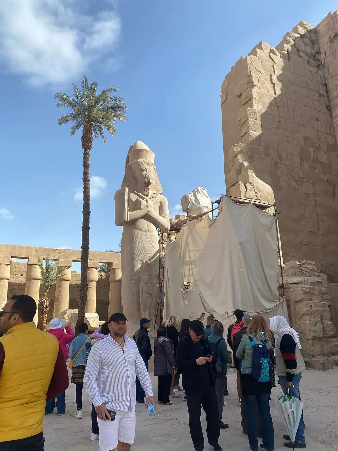 Dari Hurghada: Tur Berpemandu Lembah Para Raja, Hatshepsut, dan Karnak dengan Makan Siang