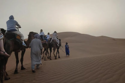 Från Marrakech: 2-dagars lyxtur till Zagoraöknen