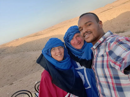 From Marrakech: giro in cammello al tramonto nel deserto di Agafay