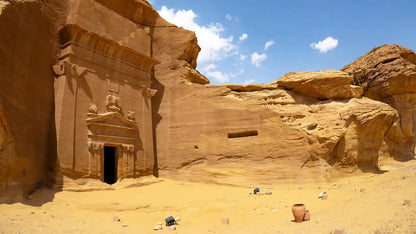 Из Медины: однодневная поездка в Аль-Улу и Хегру (объект ЮНЕСКО) с обедом