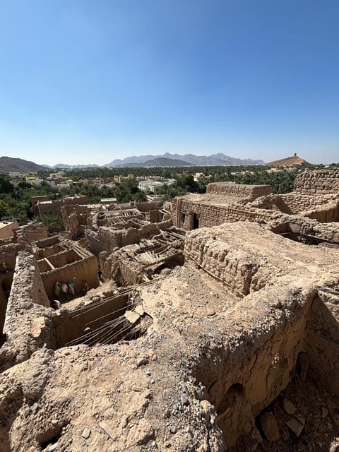 From Muscat: 6-Day Oman Tour of Muscat, Wadis, Desert, and Jebel Akhdar