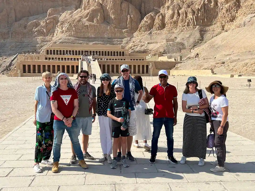 From Safaga: Geführte Luxor-Tour zum Tal der Könige und Karnak mit Mittagessen