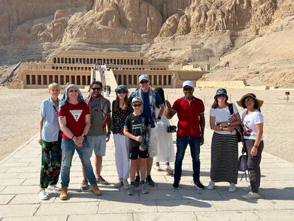 From Safaga: Geführte Luxor-Tour zum Tal der Könige und Karnak mit Mittagessen