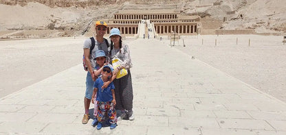 From Safaga: Geführte Luxor-Tour zum Tal der Könige und Karnak mit Mittagessen