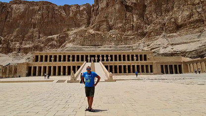 From Safaga: Geführte Luxor-Tour zum Tal der Könige und Karnak mit Mittagessen