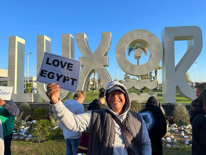 De Sharm El-Sheikh: Excursão de Dia Inteiro a Luxor de Avião