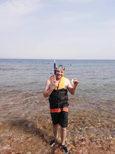 Dari Sharm El Sheikh: Tur Sehari ke Dahab ke 3 Pools dan Canyon dengan Naik Unta