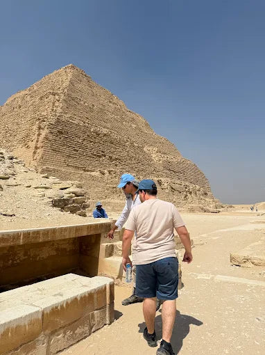 From Sharm El Sheikh: Small Group Tour to Pyramids of Giza and Egyptian Museum by Van