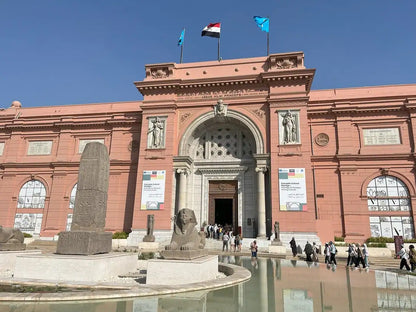 From Sharm El Sheikh: Small Group Tour to Pyramids of Giza and Egyptian Museum by Van
