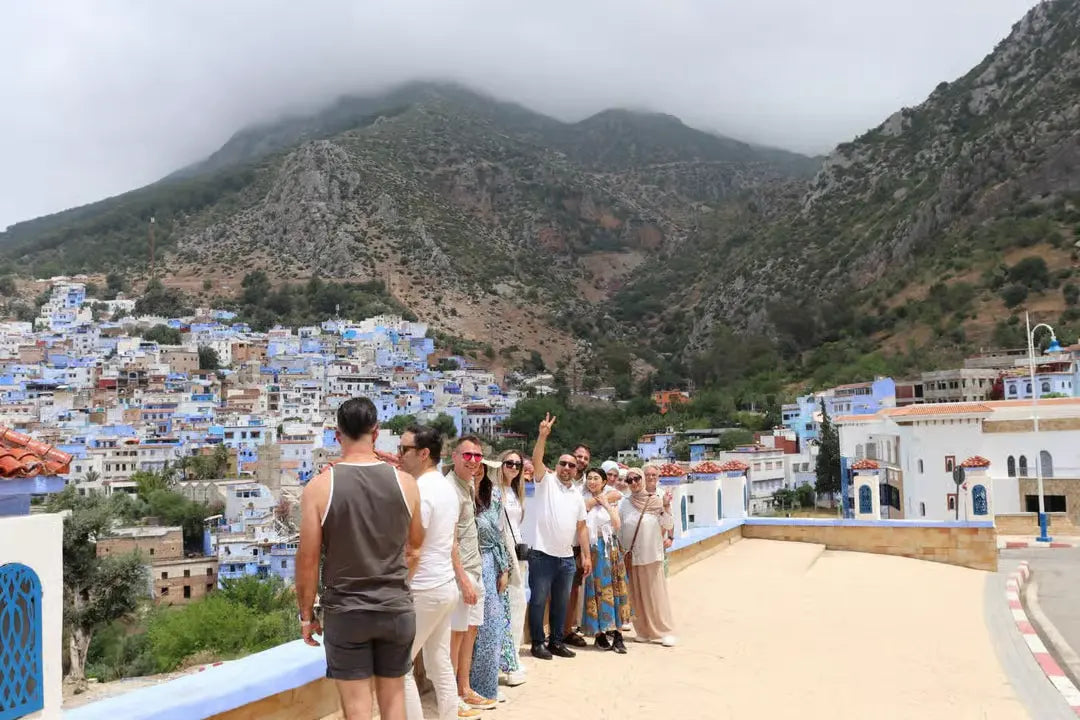 From Tanger : excursion guidée d’une journée à Chefchaouen et Tétouan