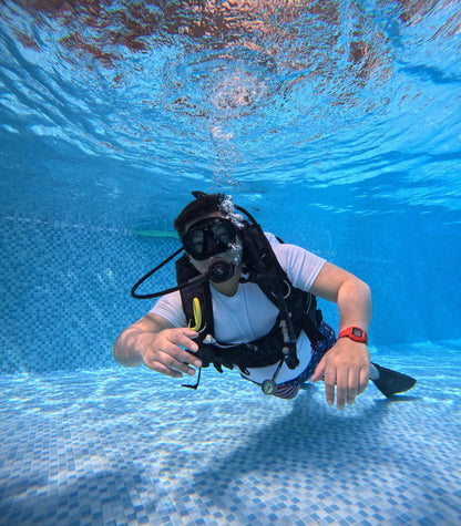 Dubai: PADI Basic Scuba Diving Course