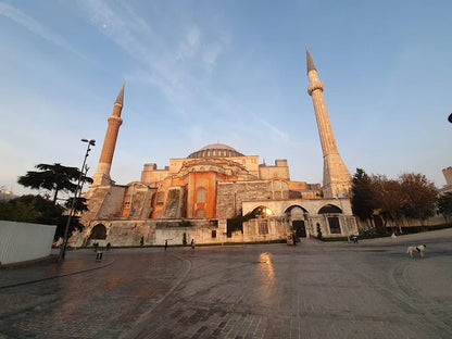 Istanbul : visite privée pendant une escale avec transferts depuis/vers l’aéroport