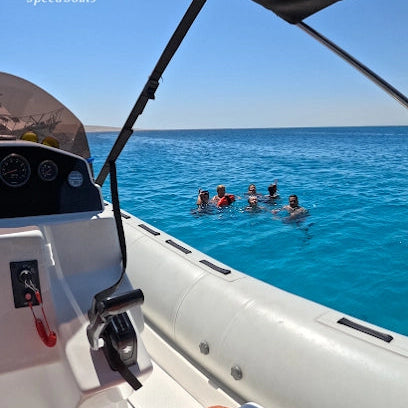 Hurghada: Excursie pe Insula Orange Bay cu barcă privată de mare viteză