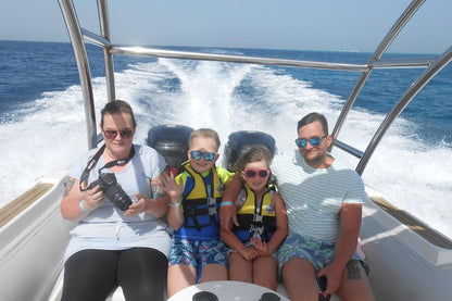 Hurghada: Excursie pe Insula Orange Bay cu barcă privată de mare viteză