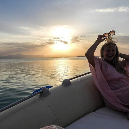Hurghada: Excursie pe Insula Orange Bay cu barcă privată de mare viteză
