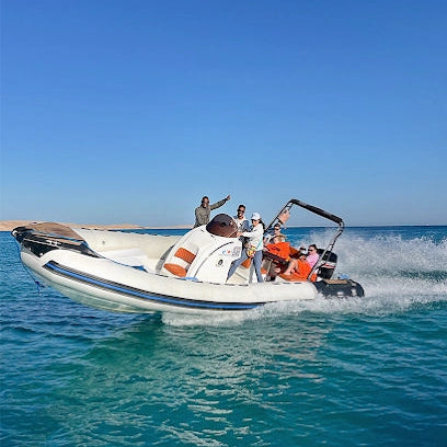 Hurghada: Excursie pe Insula Orange Bay cu barcă privată de mare viteză