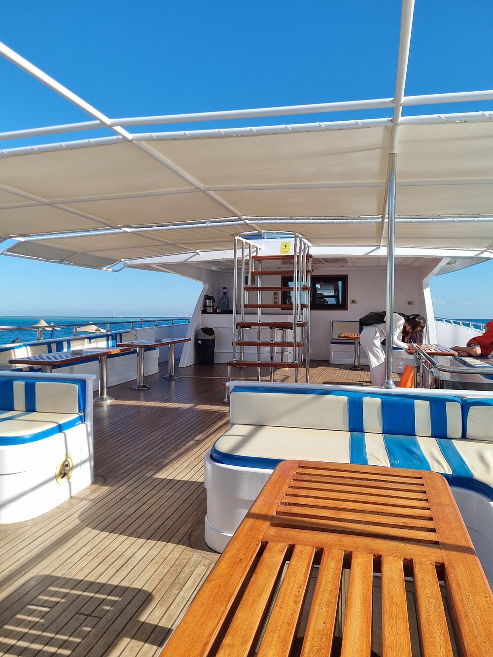 Hurghada: Orange Bay and Snorkeling Cruise Tour with Lunch