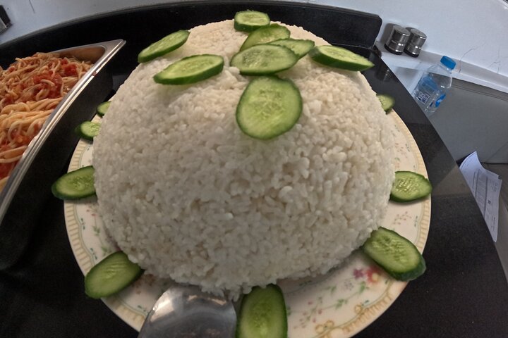 Hurghada: Orange Bay and Snorkeling Cruise Tour with Lunch