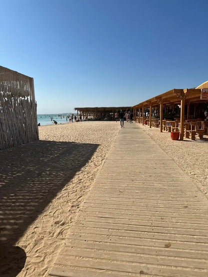 Hurghada: Passeio de iate à Ilha Orange com almoço, esportes aquáticos e transfer