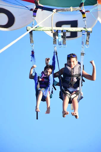 Hurghada: Przygoda na parasailingu z prywatnym transferem
