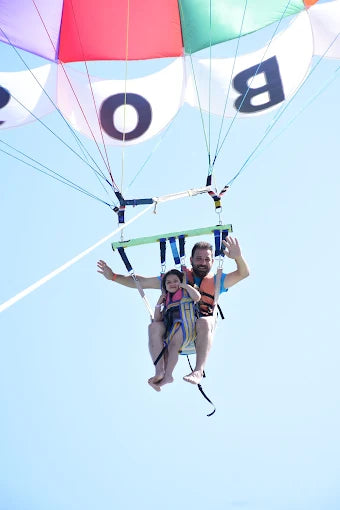 Hurghada: Przygoda na parasailingu z prywatnym transferem