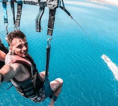 Hurghada: Przygoda na parasailingu z prywatnym transferem
