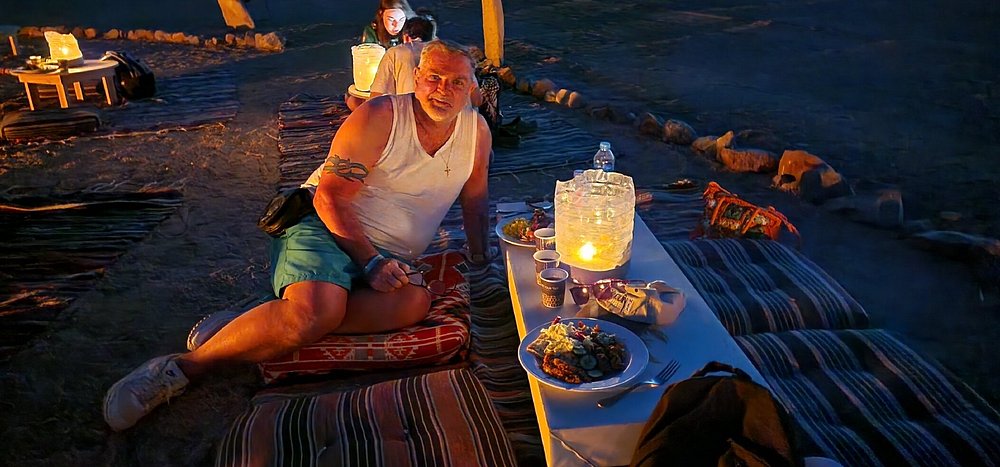 Hurghada: Stargazing Desert Trip by 4x4 Jeep and Dinner