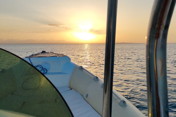 Hurghada: experiencia en Sunset Islands y snorkel en lancha rápida
