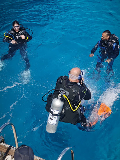 Hurghada: Orange-Bay-Ausflug mit Schnorcheln, Tauchen und Mittagessen
