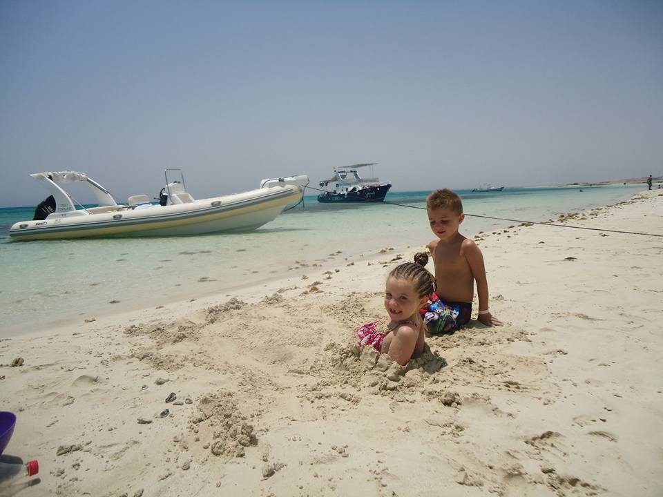 Hurghada: prywatny rejs szybką łodzią na wyspy i snorkeling