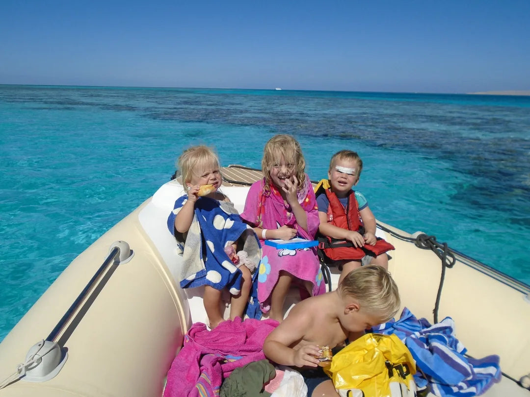 Hurghada: Excursie pe Insula Orange Bay cu barcă privată de mare viteză