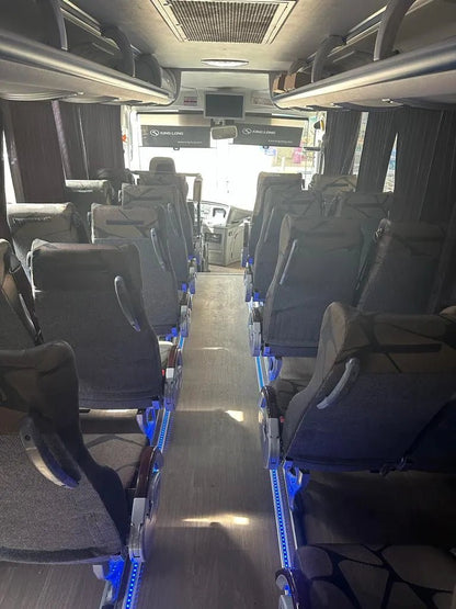 Doha : location de bus privé Kinglong Coach avec chauffeur