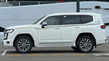 Doha: Toyota Land Cruiser Privéautoverhuur met Chauffeur