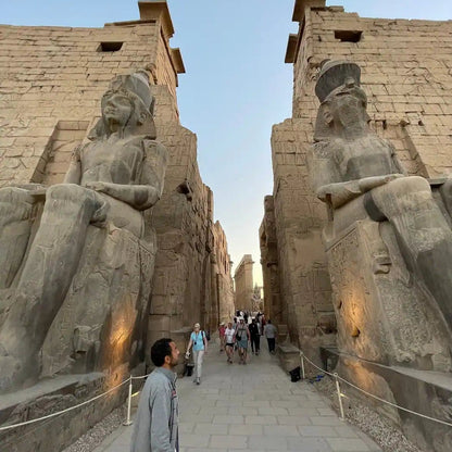 Luxor: Tur Pribadi Berpemandu East Bank dengan Kunjungan ke Kuil Karnak dan Kuil Luxor